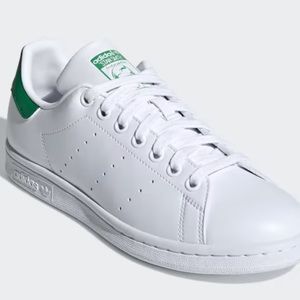 Adidas Stan Smith originals green, size 9.5 no creases
